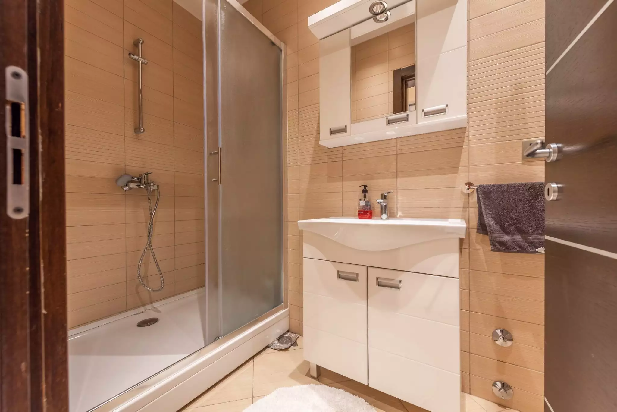 Flat 230m² in Montenegro, Rafailovici. Priced at 475000€ rent photo-20