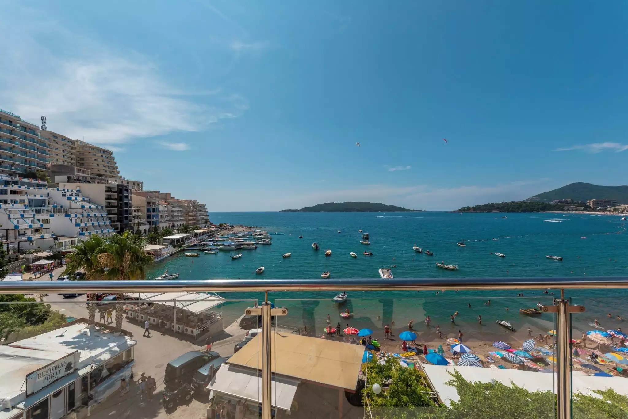 Flat 230m² in Montenegro, Rafailovici. Priced at 475000€ rent photo-22