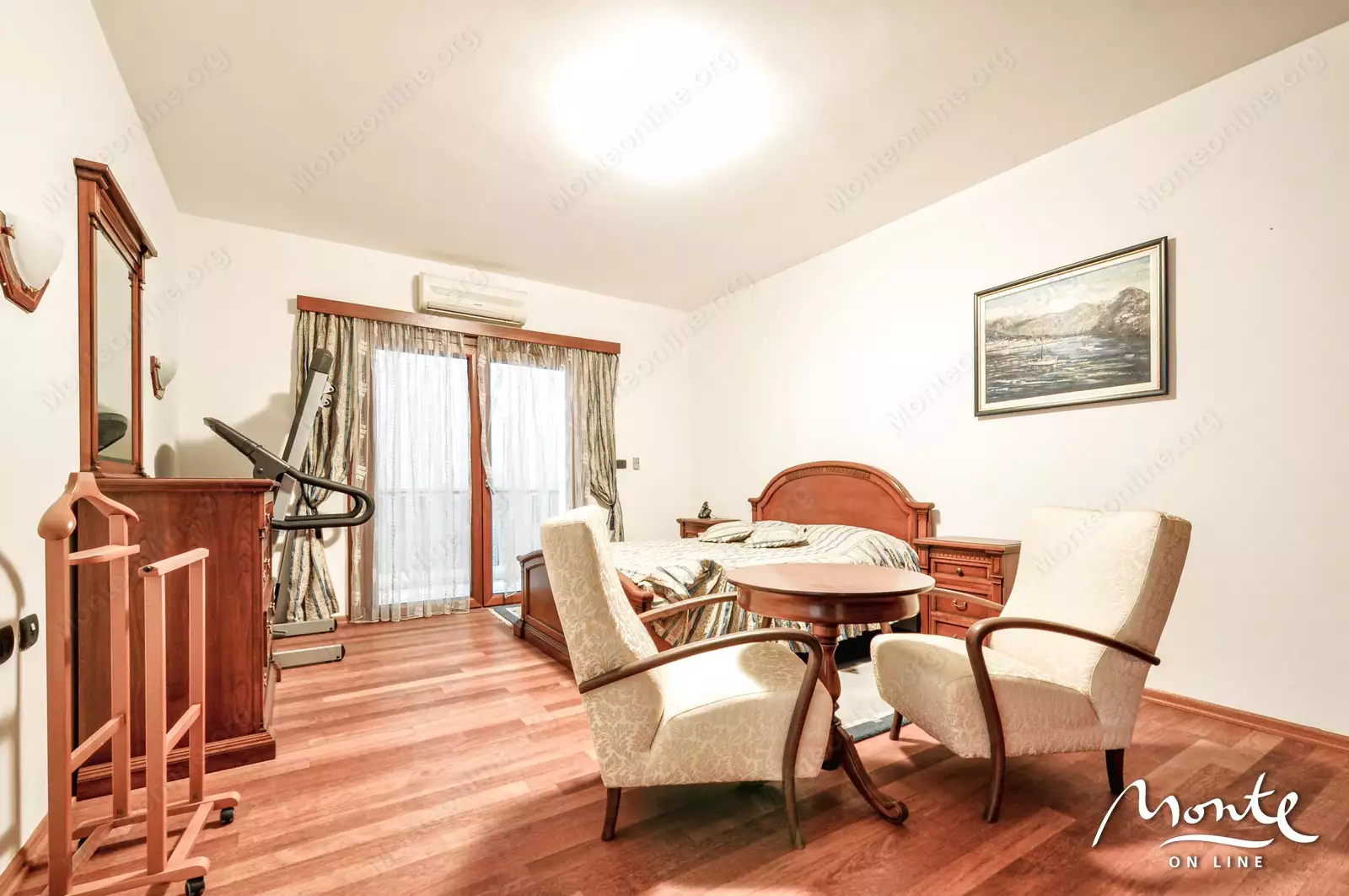 Flat 138m² in Montenegro, Rafailovici. Priced at 420000€ rent photo-2