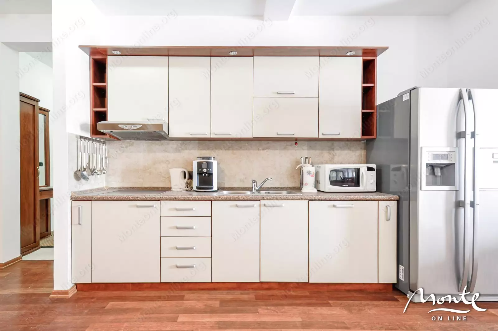 Flat 138m² in Montenegro, Rafailovici. Priced at 420000€ rent photo-11