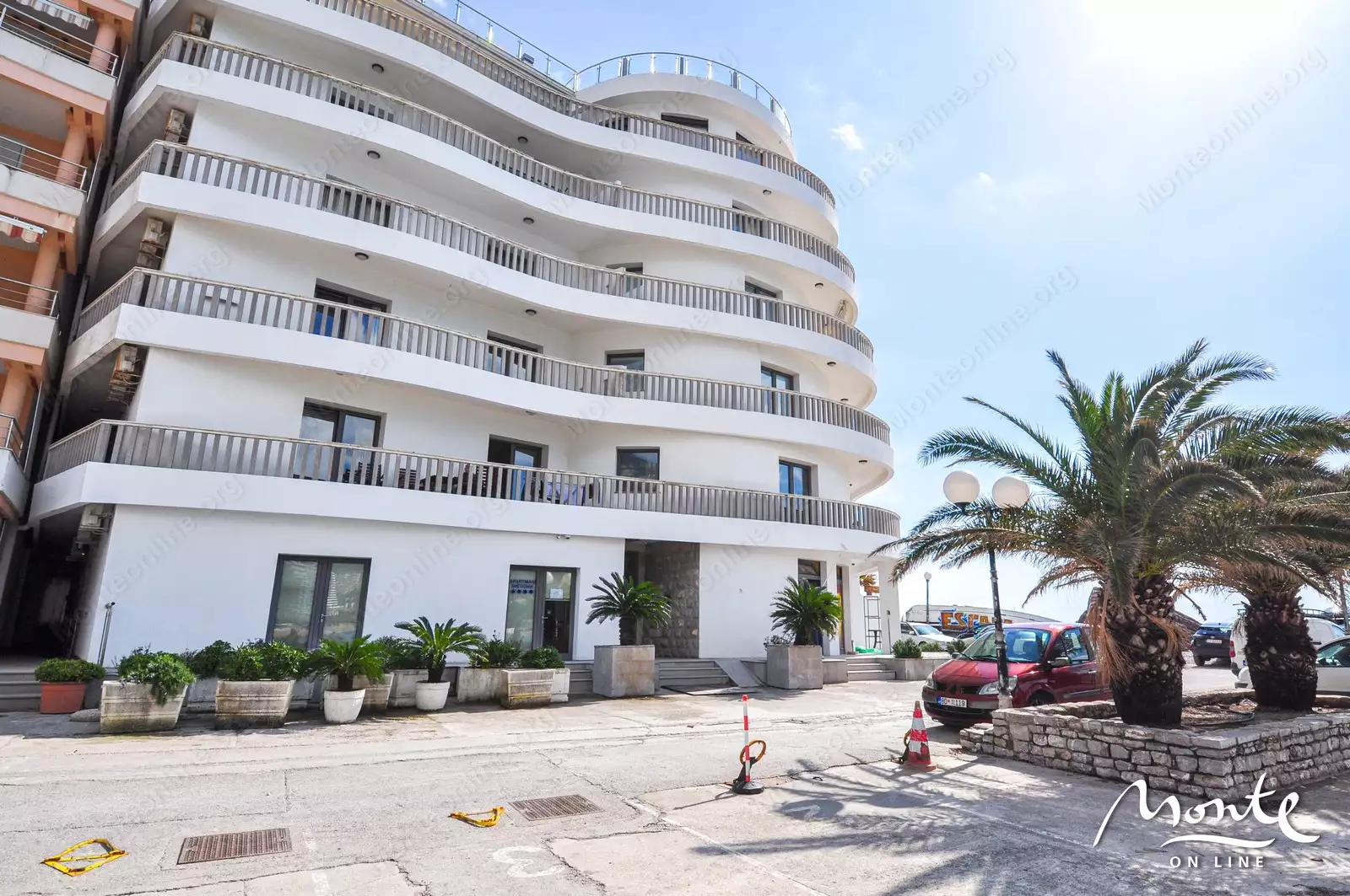 Flat 138m² in Montenegro, Rafailovici. Priced at 420000€ rent photo-27