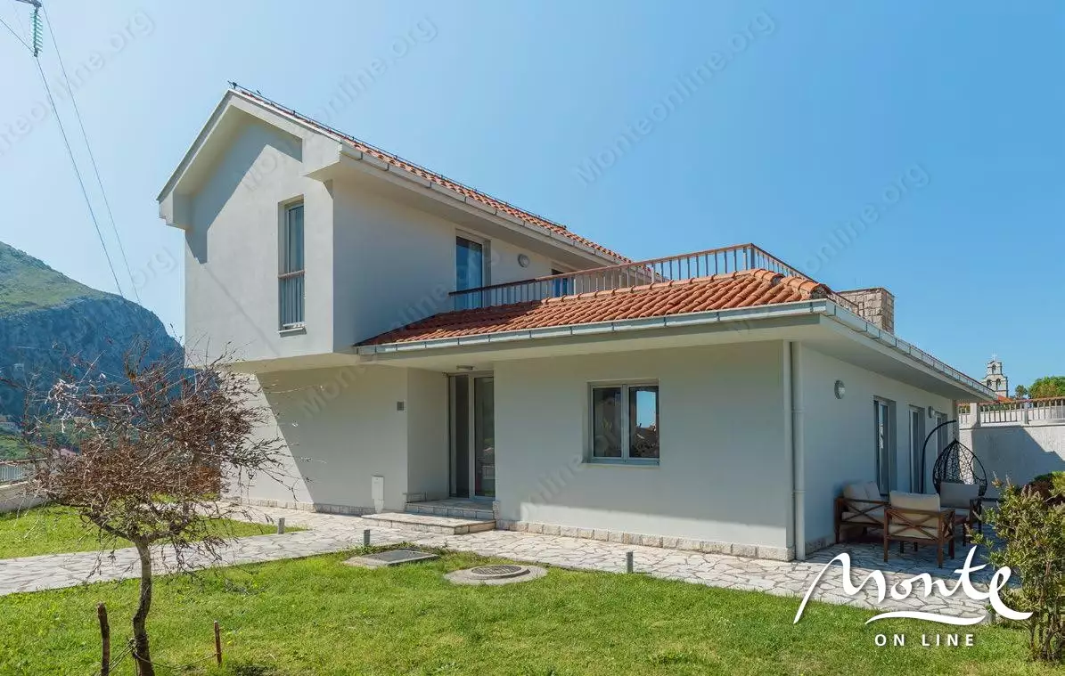 Villa 159m² in Montenegro, Blizikuce. Priced at 435000€ rent photo-3