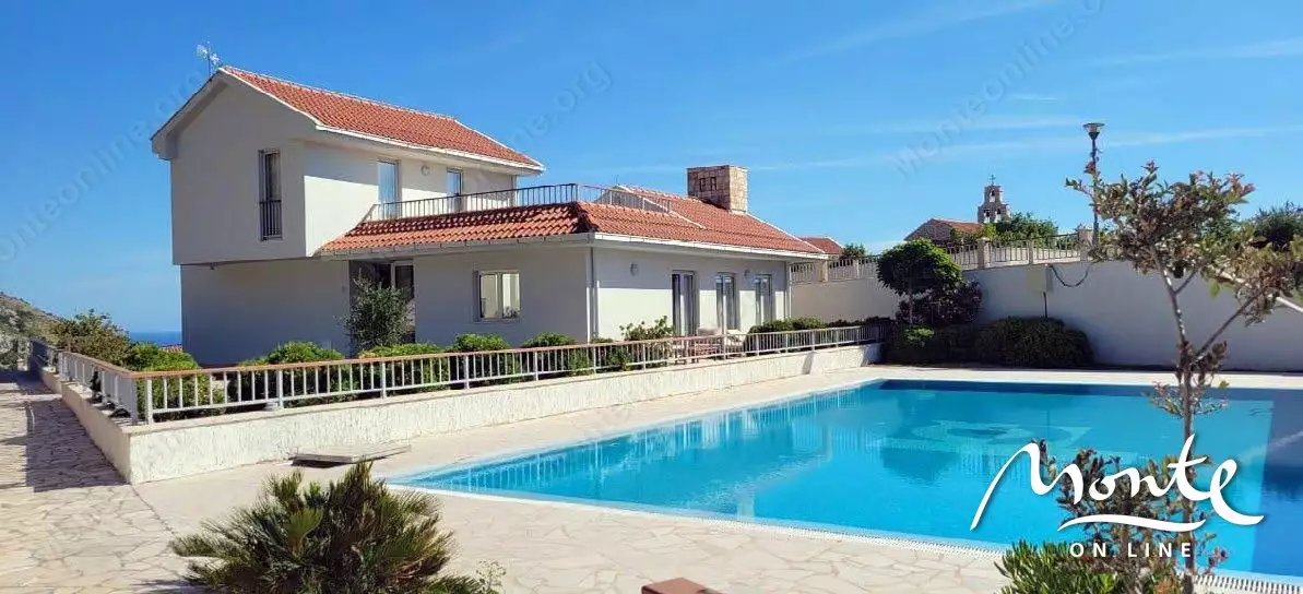 Villa 159m² in Montenegro, Blizikuce. Priced at 435000€ rent photo-4