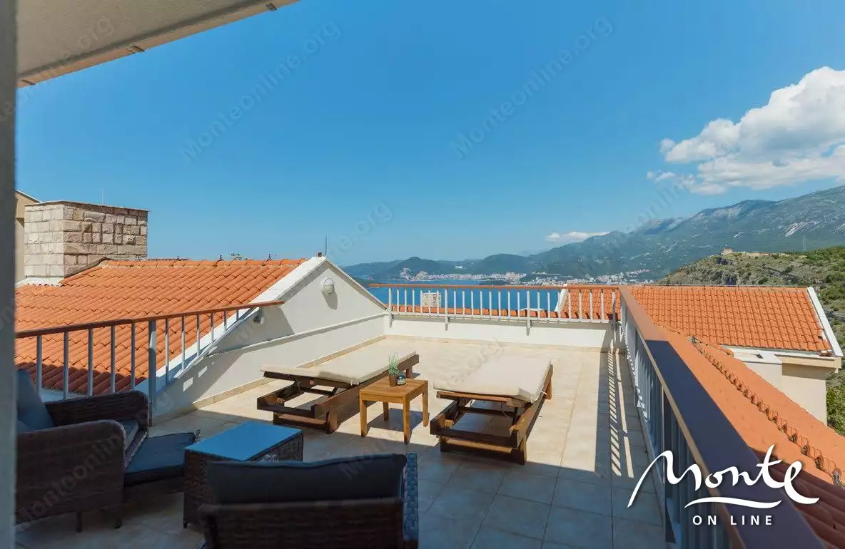 Villa 159m² in Montenegro, Blizikuce. Priced at 435000€ rent photo-10
