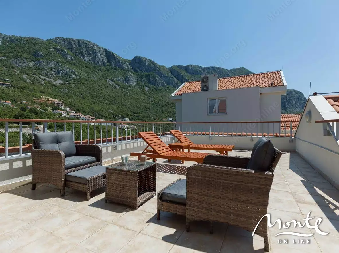 Villa 159m² in Montenegro, Blizikuce. Priced at 435000€ rent photo-22