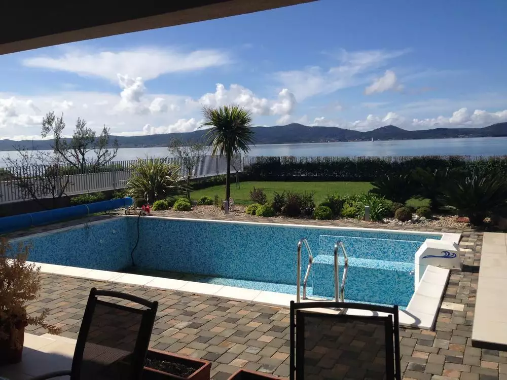 Villa 300m² in Croatia, Sukosan. Priced at 2000000€ rent photo-8