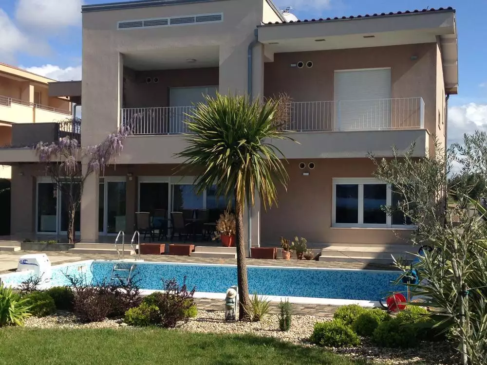 Villa 300m² in Croatia, Sukosan. Priced at 2000000€ rent photo-10