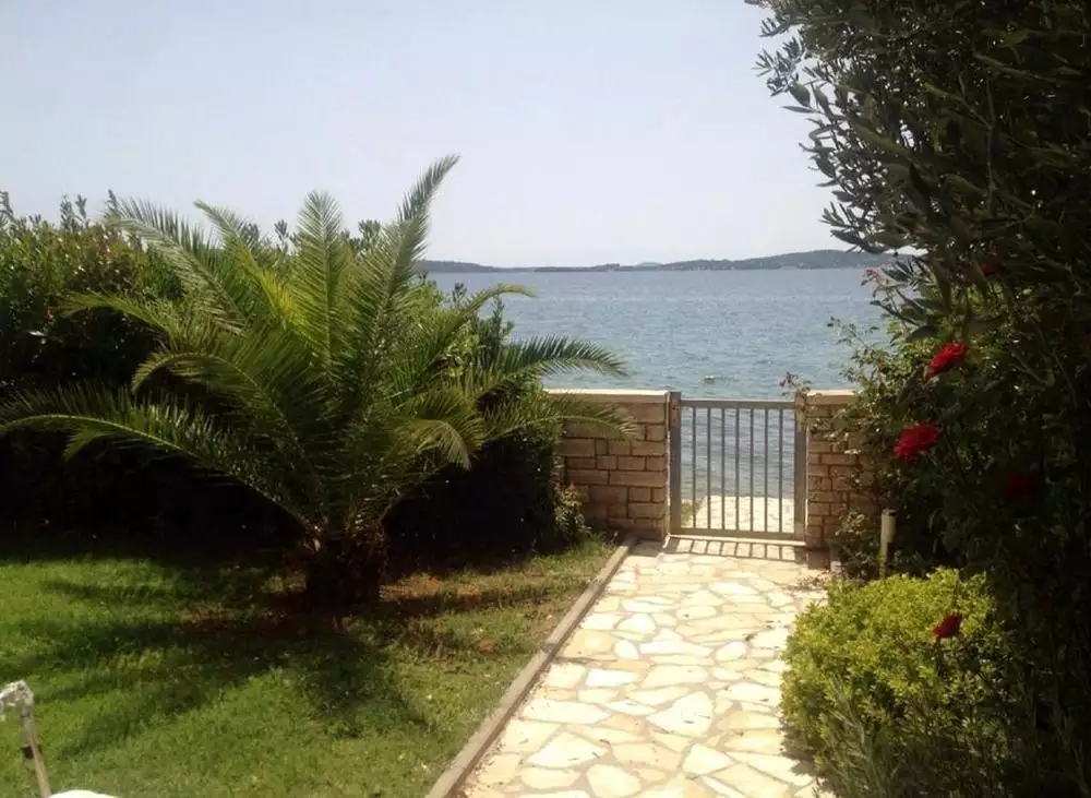 Villa 450m² in Croatia, Bibinje. Priced at 1750000€ rent photo-3