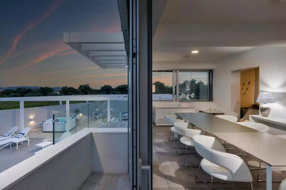 Hotels 300m² in Croatia, Bibinje. Priced at 1300000€ rent photo-12