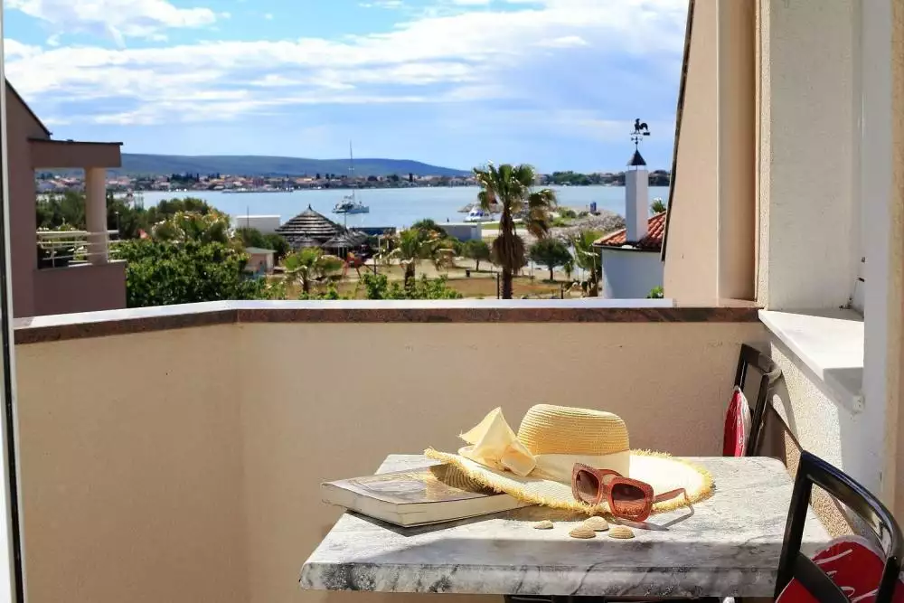 Hotels 610m² in Croatia, Bibinje. Priced at 2100000€ rent photo-2