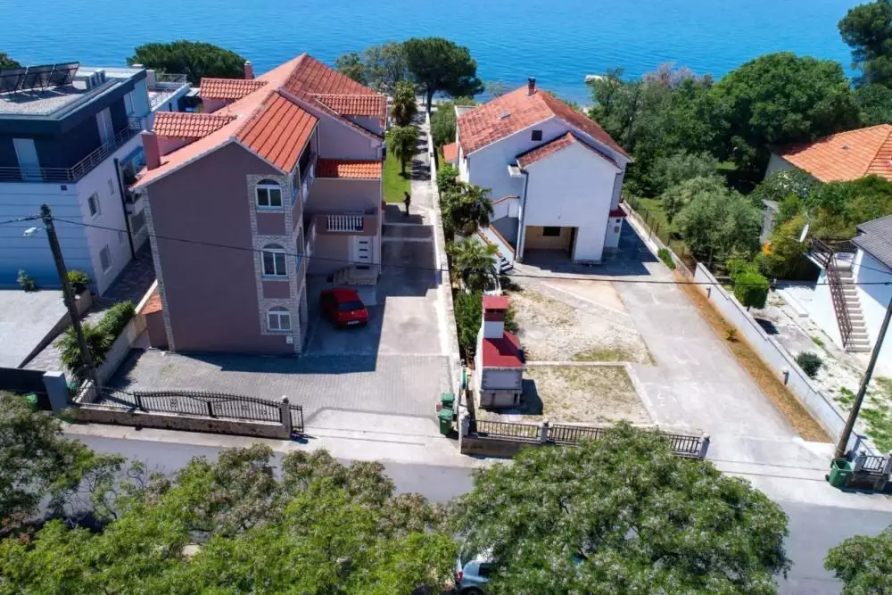 Hotels 400m² in Croatia, Bibinje. Priced at 2500000€ rent photo-2