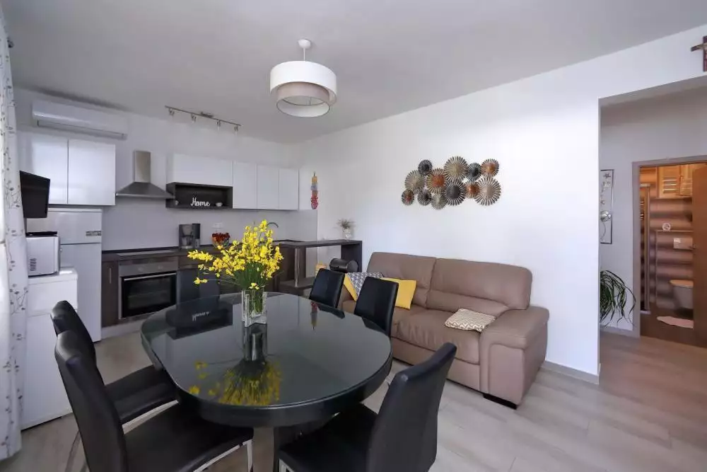 Hotels 400m² in Croatia, Bibinje. Priced at 2500000€ rent photo-6