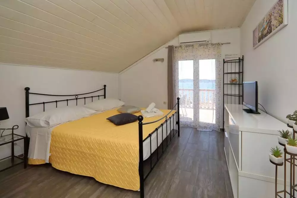 Hotels 400m² in Croatia, Bibinje. Priced at 2500000€ rent photo-16