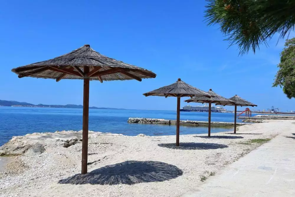 Hotels 400m² in Croatia, Bibinje. Priced at 2500000€ rent photo-25