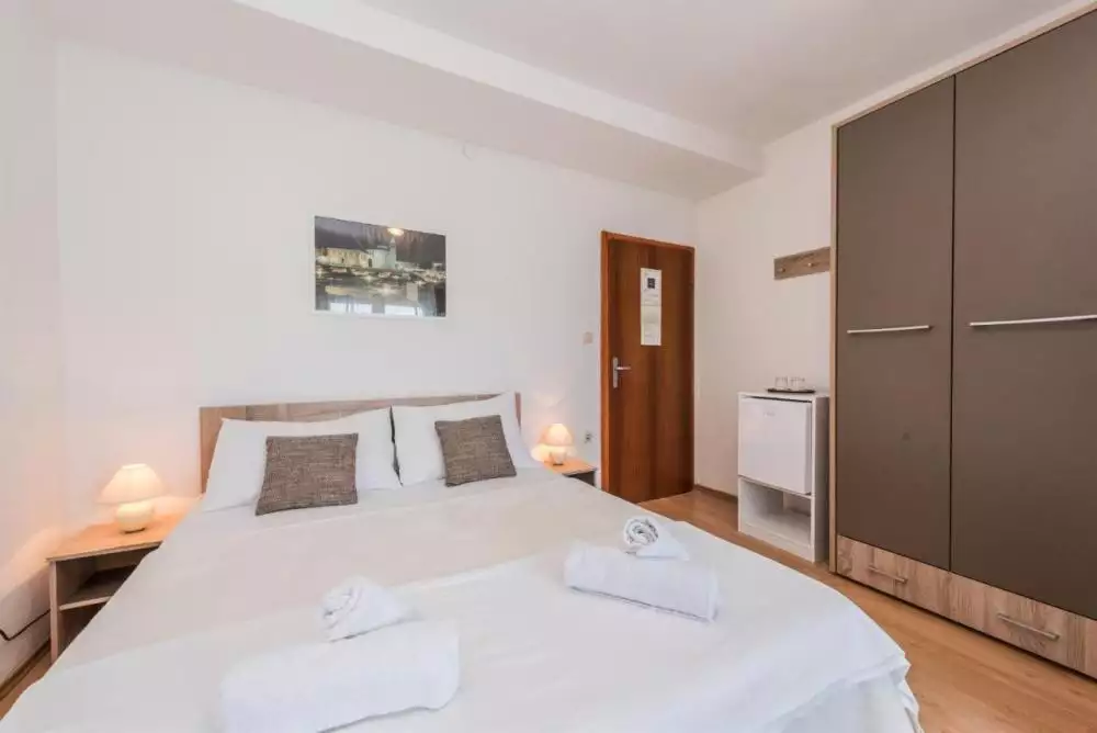Hotels 889m² in Croatia, Sukosan. Priced at 1080000€ rent photo-11