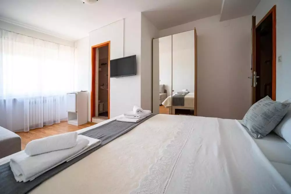 Hotels 889m² in Croatia, Sukosan. Priced at 1080000€ rent photo-24