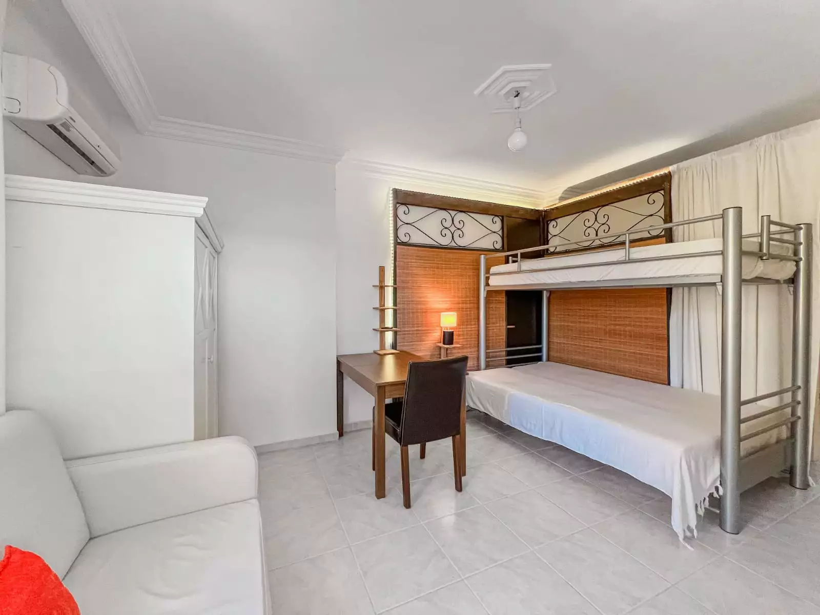 Flat 90m² in Turkey, Mahmutlar. Priced at 120000€ rent photo-22