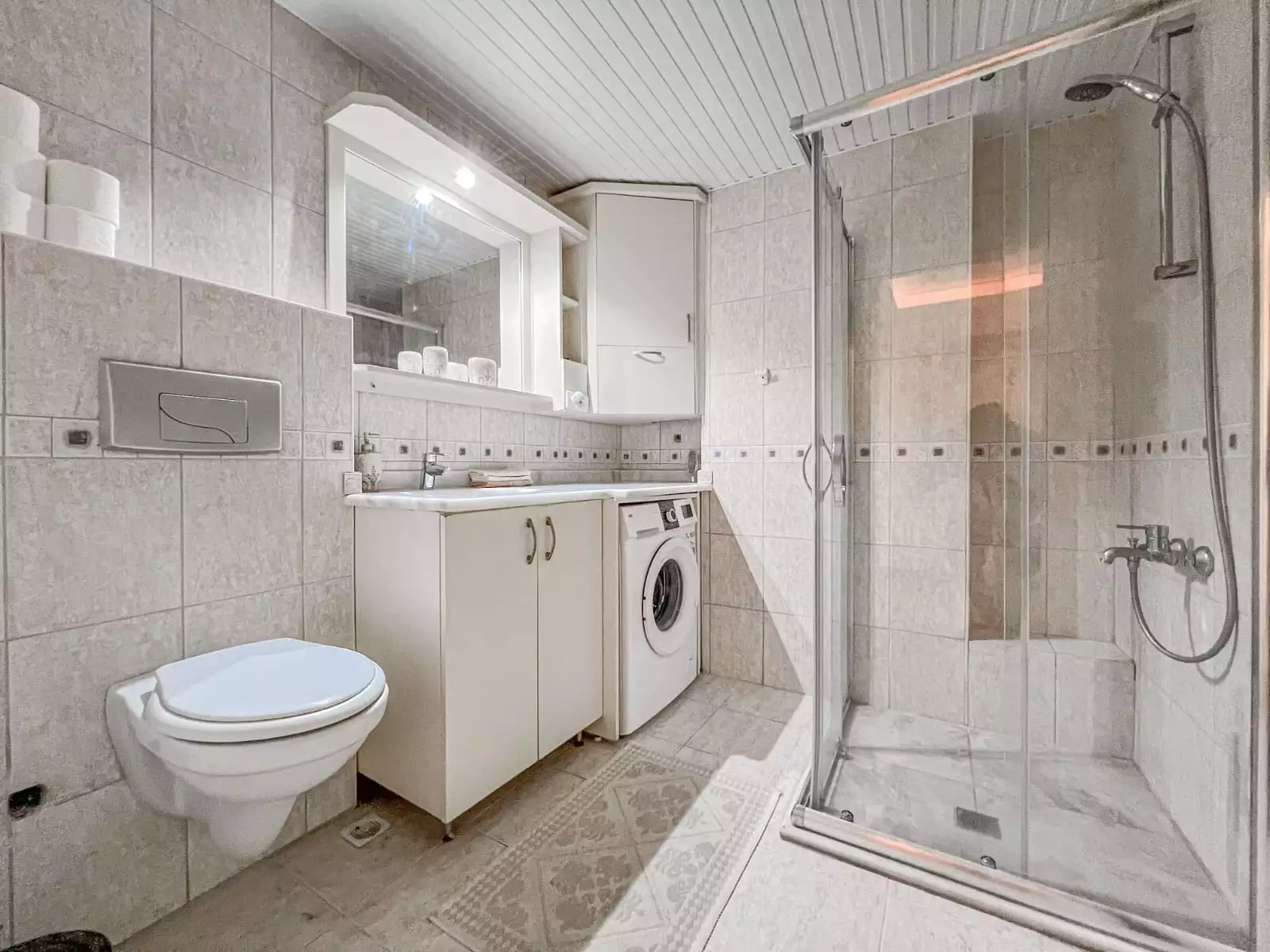 Flat 90m² in Turkey, Mahmutlar. Priced at 120000€ rent photo-24