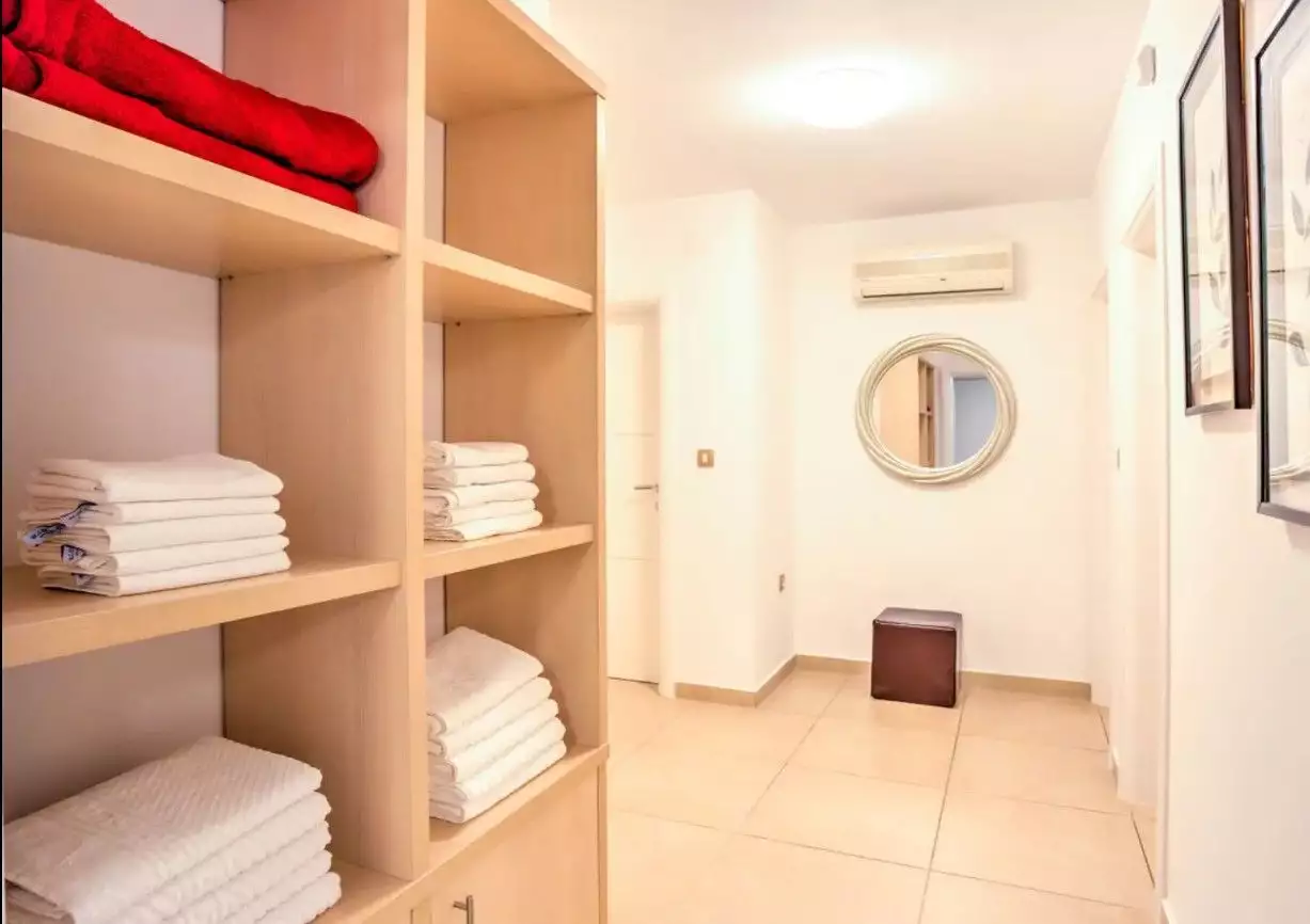 Villa 210m² in Croatia, Pobri. Priced at 890000€ rent photo-18