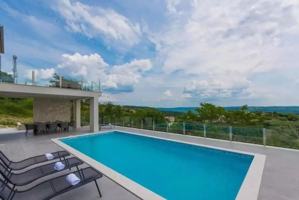 Villa 227m² in Croatia, Buje. Priced at 1150000€ rent photo-2