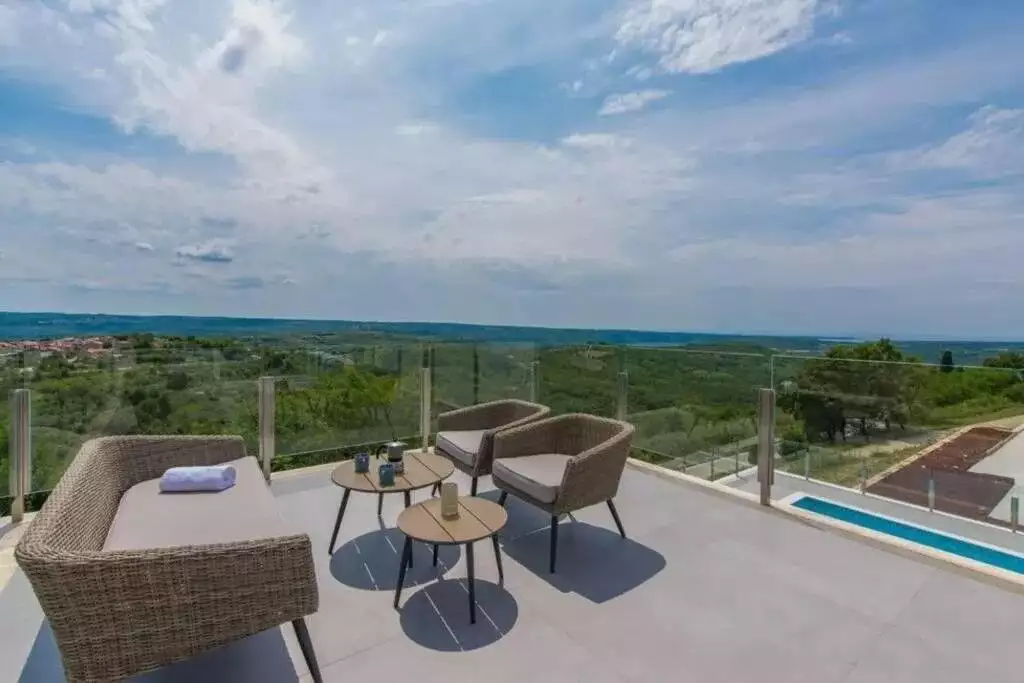 Villa 227m² in Croatia, Buje. Priced at 1150000€ rent photo-6