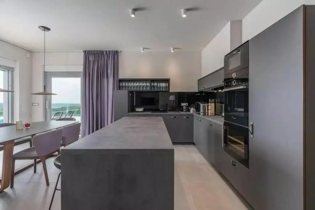 Villa 227m² in Croatia, Buje. Priced at 1150000€ rent photo-9