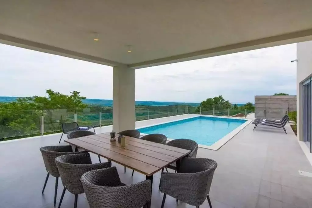 Villa 227m² in Croatia, Buje. Priced at 1150000€ rent photo-12