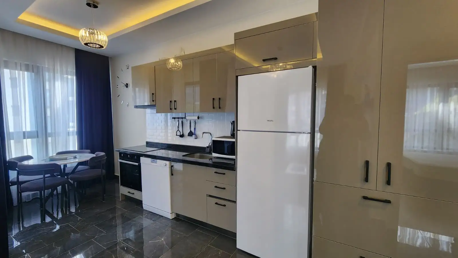 Flat 60m² in Turkey, Mahmutlar. Priced at 103000€ rent photo-3