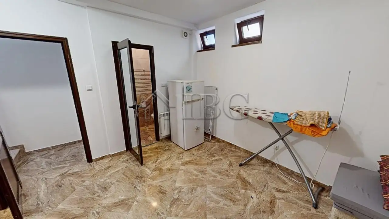 House 160m² in Bulgaria, Kosharitsa. Priced at 199900€ rent photo-14
