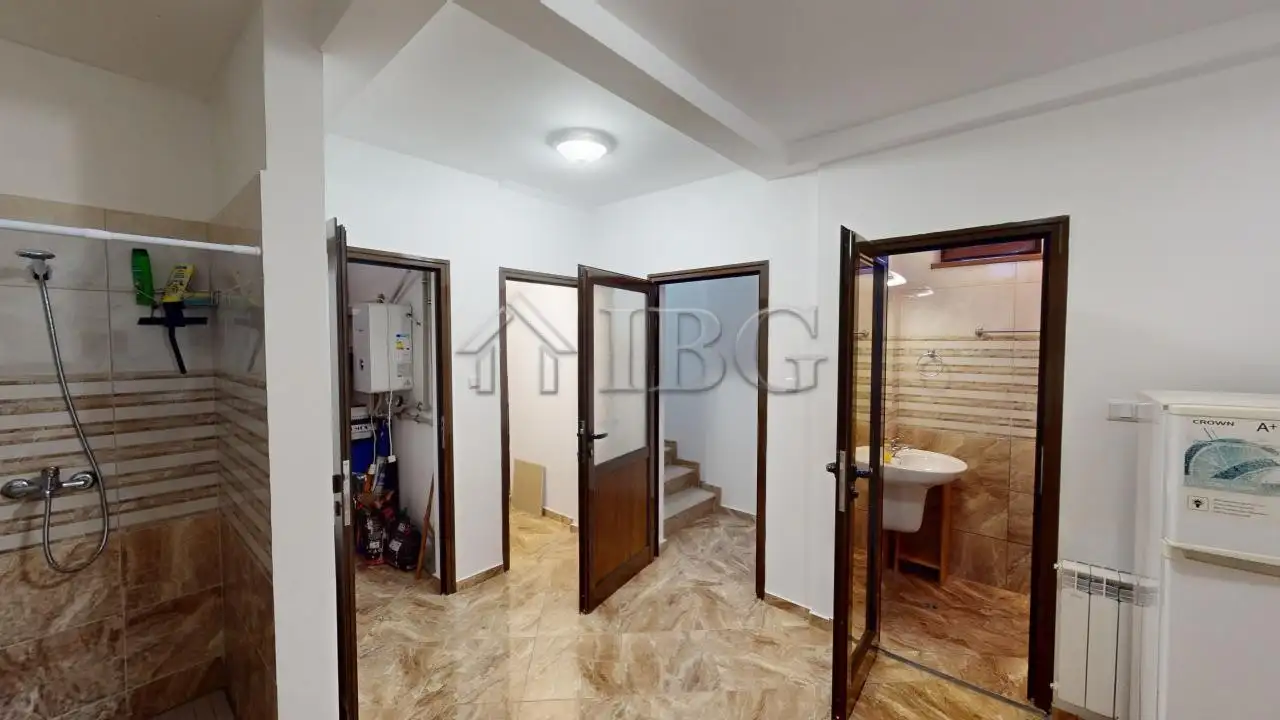 House 160m² in Bulgaria, Kosharitsa. Priced at 199900€ rent photo-17