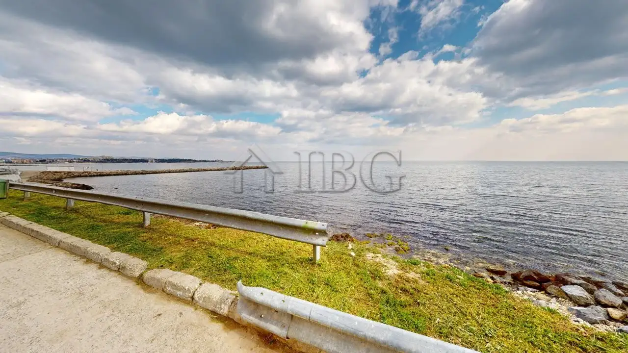Flat 60m² in Bulgaria, Ravda. Priced at 137600€ rent photo-11