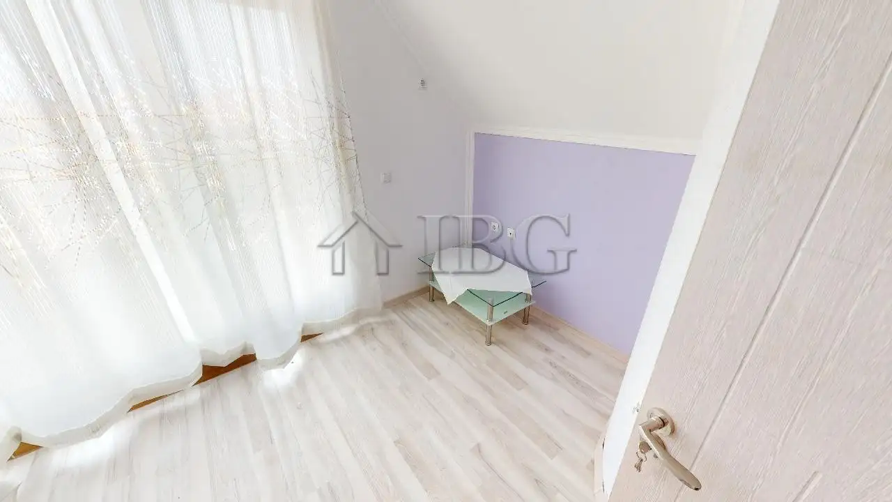 Flat 149m² in Bulgaria, Ravda. Priced at 85000€ rent photo-11