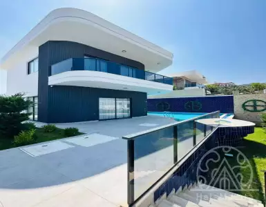 Buy in Turkey for 462000€