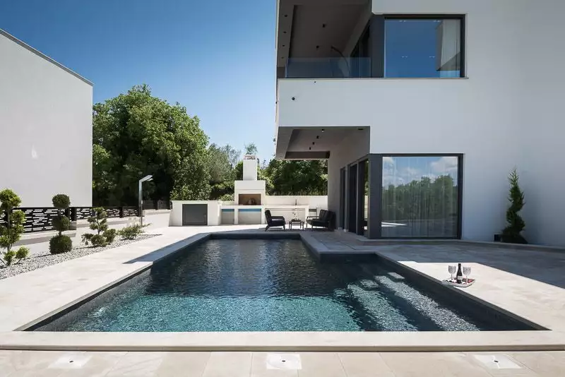 Villa 220m² in Croatia, Rakalj. Priced at 1142000€ rent photo-3