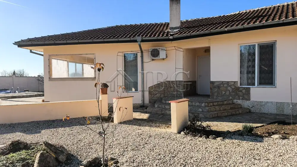 House 194m² in Bulgaria, Balchik. Priced at 260000€ rent photo-4