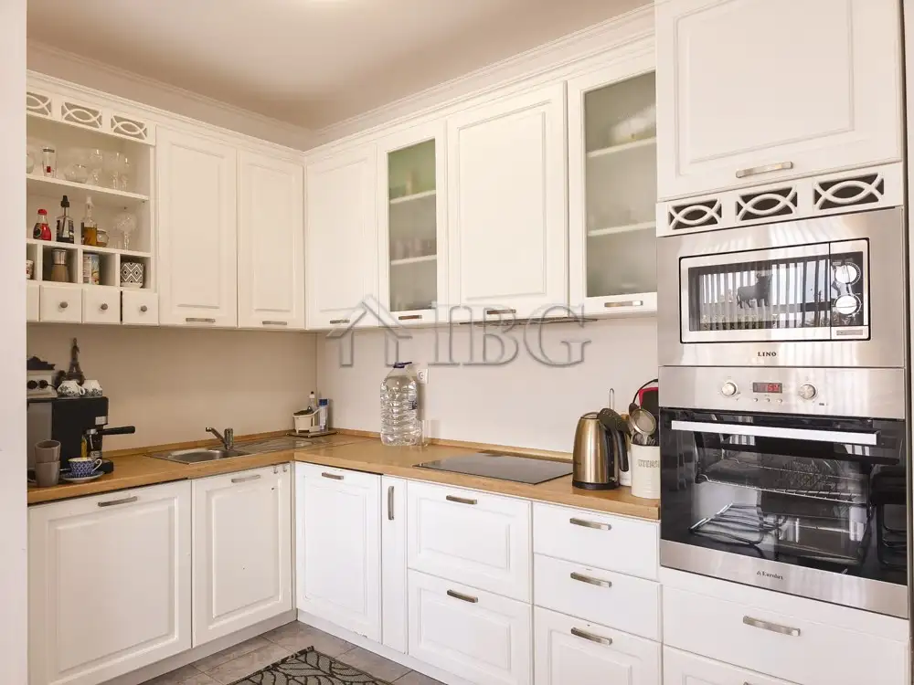 House 146m² in Bulgaria, Balchik. Priced at 245000€ rent photo-14