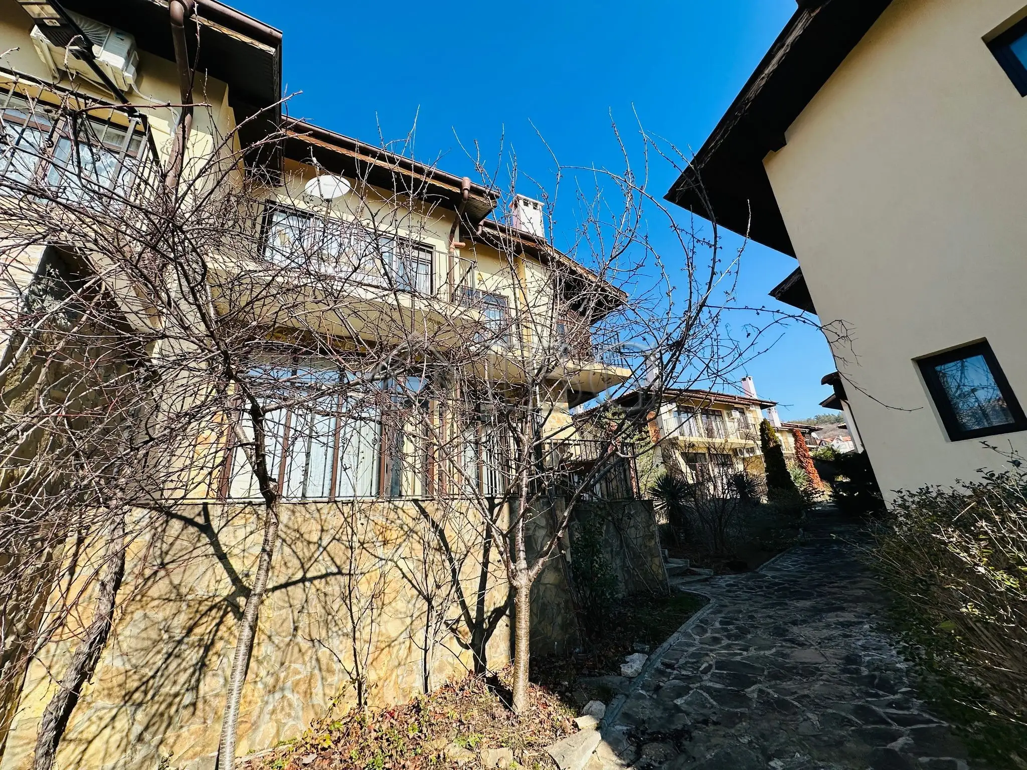 House 182m² in Bulgaria, Kosharitsa. Priced at 145000€ rent photo-18
