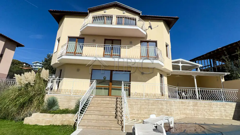 House 251m² in Bulgaria, Sunny Beach. Priced at 315000€ rent photo-2