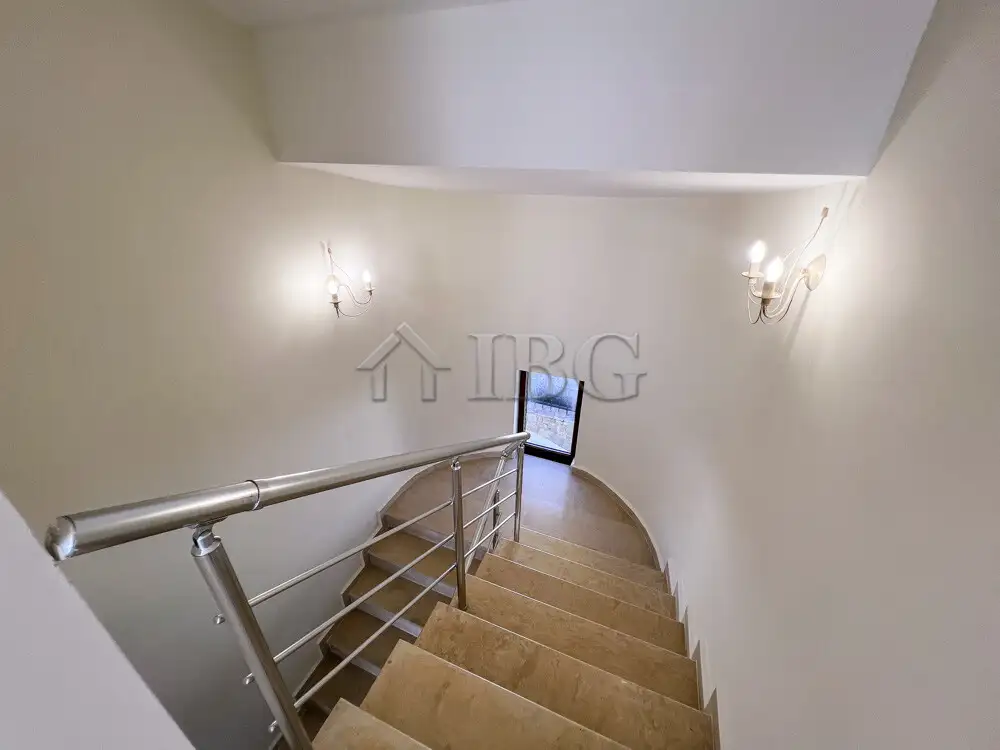 House 251m² in Bulgaria, Sunny Beach. Priced at 315000€ rent photo-14