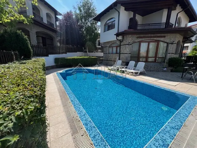 House 146m² in Bulgaria, Aheloy. Priced at 165000€ rent photo-2