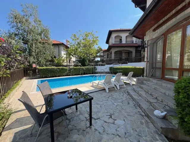 House 146m² in Bulgaria, Aheloy. Priced at 165000€ rent photo-5