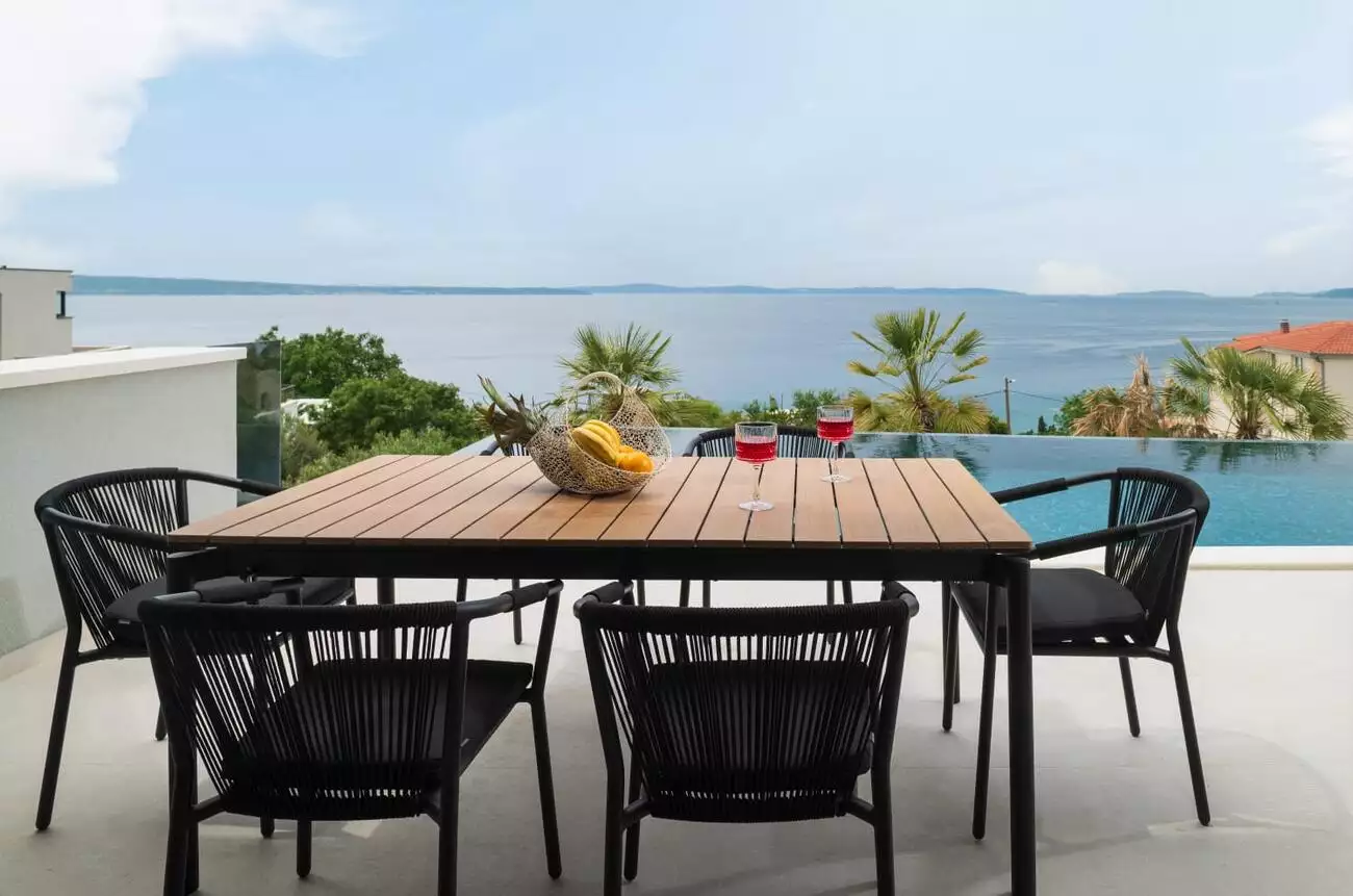 Villa 320m² in Croatia, Podstrana. Priced at 1650000€ rent photo-7