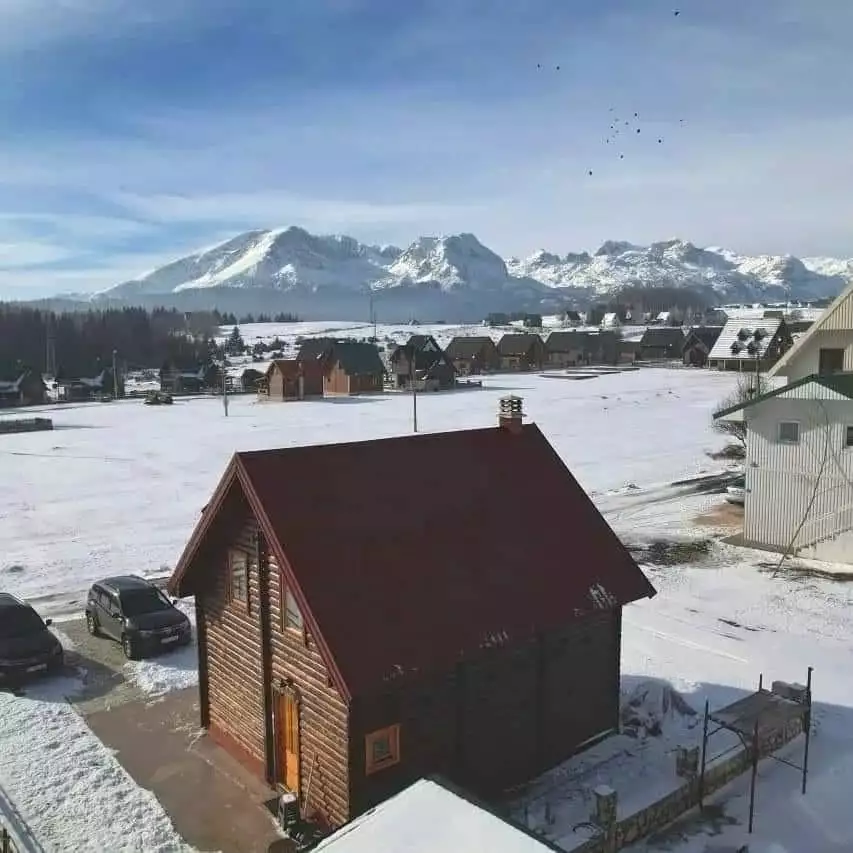House 75m² in Montenegro, Zabljak. Priced at 94000€ rent photo-9