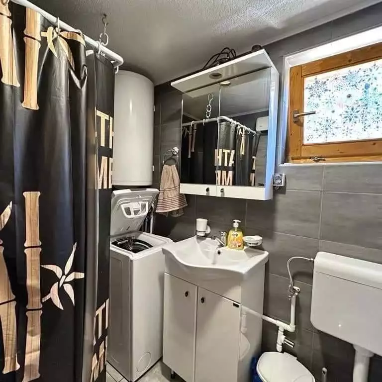House 75m² in Montenegro, Zabljak. Priced at 94000€ rent photo-10