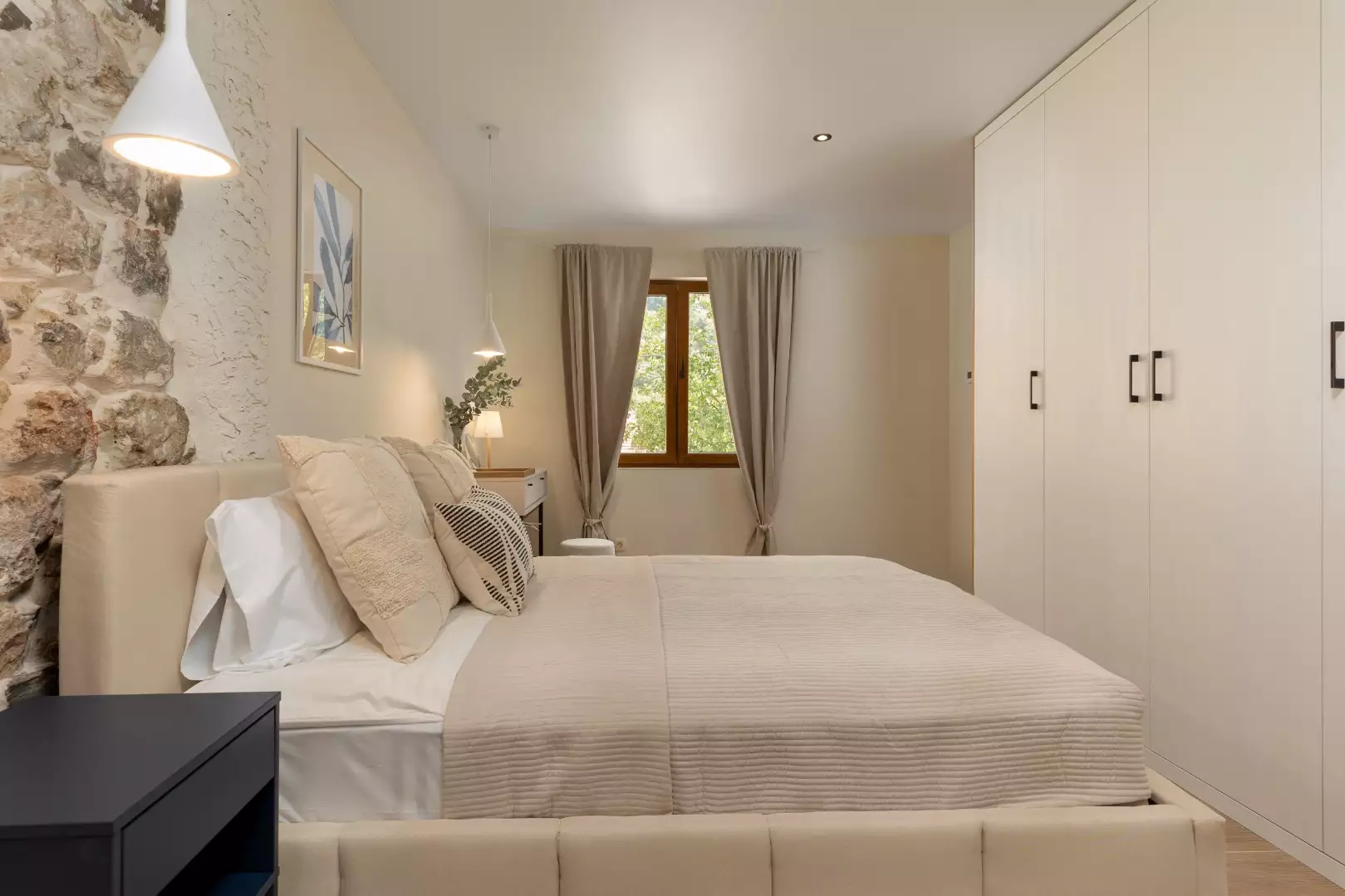 House 170m² in Montenegro, Skaljari. Priced at 500000€ rent photo-27