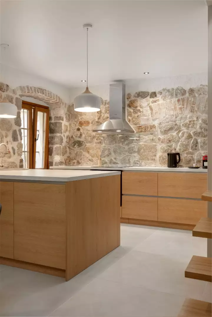 House 170m² in Montenegro, Skaljari. Priced at 500000€ rent photo-38