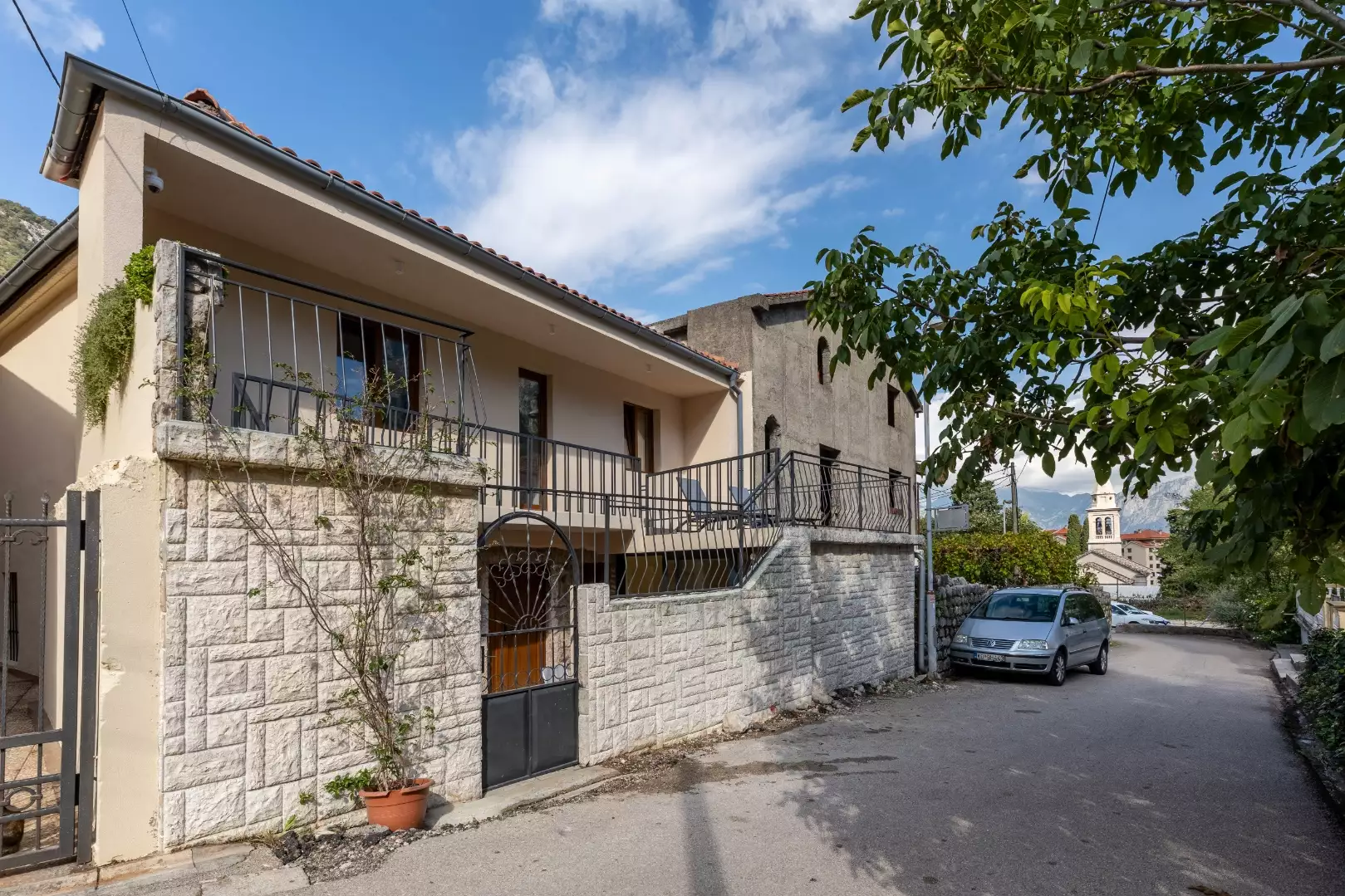 House 170m² in Montenegro, Skaljari. Priced at 500000€ rent photo-65