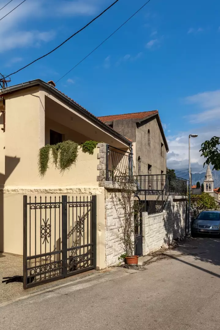 House 170m² in Montenegro, Skaljari. Priced at 500000€ rent photo-74