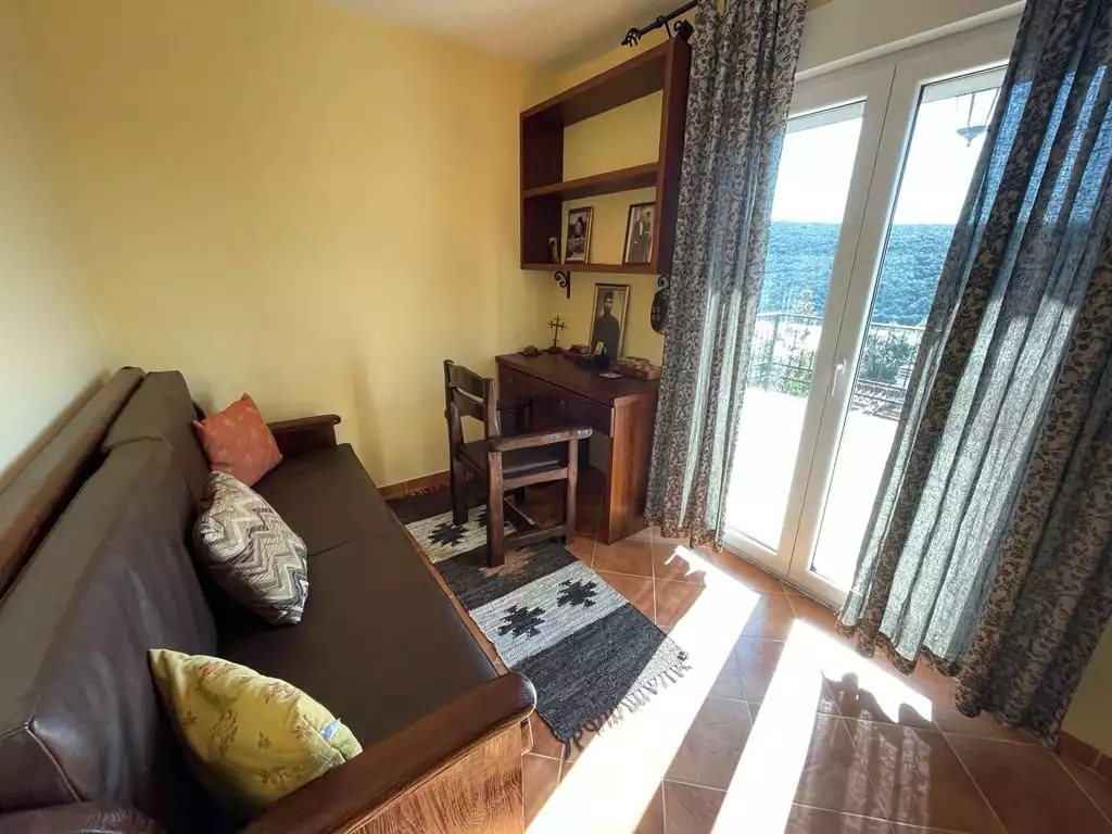 House 215m² in Montenegro, Bigova. Priced at 370000€ rent photo-2