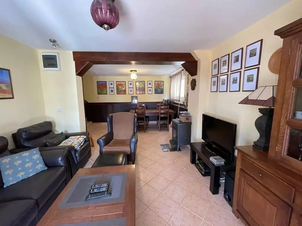 House 215m² in Montenegro, Bigova. Priced at 370000€ rent photo-6